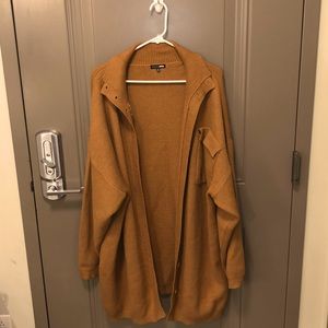 SALE✨Fashion Nova Cardigan with buttons ✨